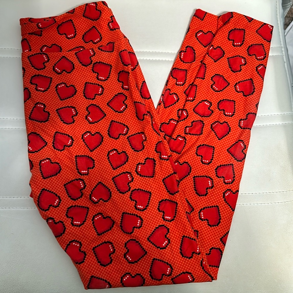 LuLaRoe Red pixel gamer leggings